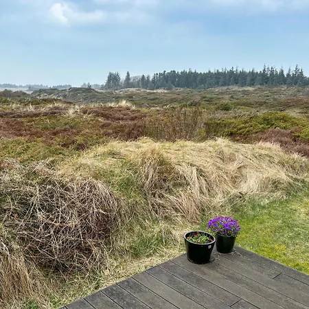 Beautiful In With House Sea View *